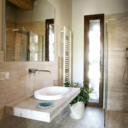 V Apartment Volterra